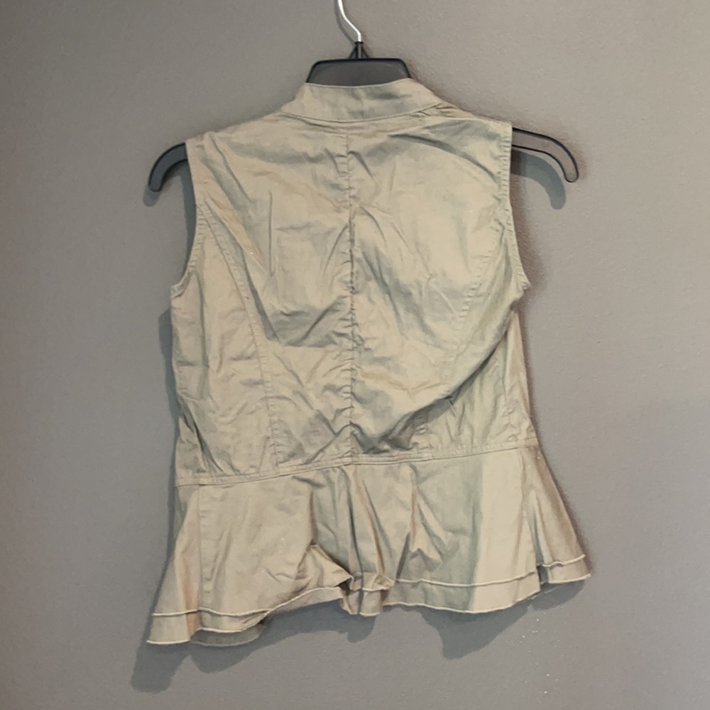 Vest - Picture 3 of 3